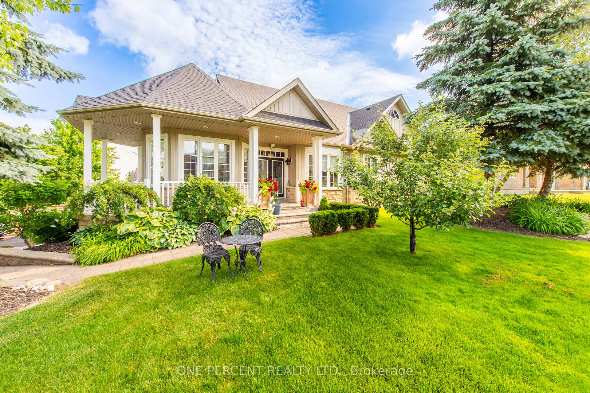Photo 2 of 762 Greenwood Crescent, Shelburne — HOMEH