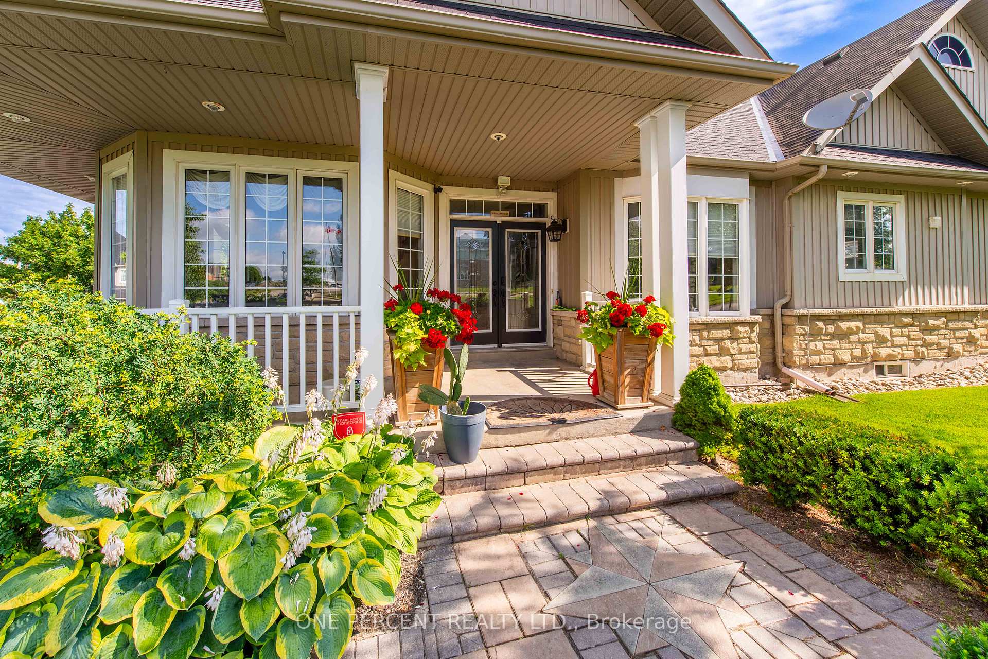 Photo 3 of 762 Greenwood Crescent, Shelburne — HOMEH