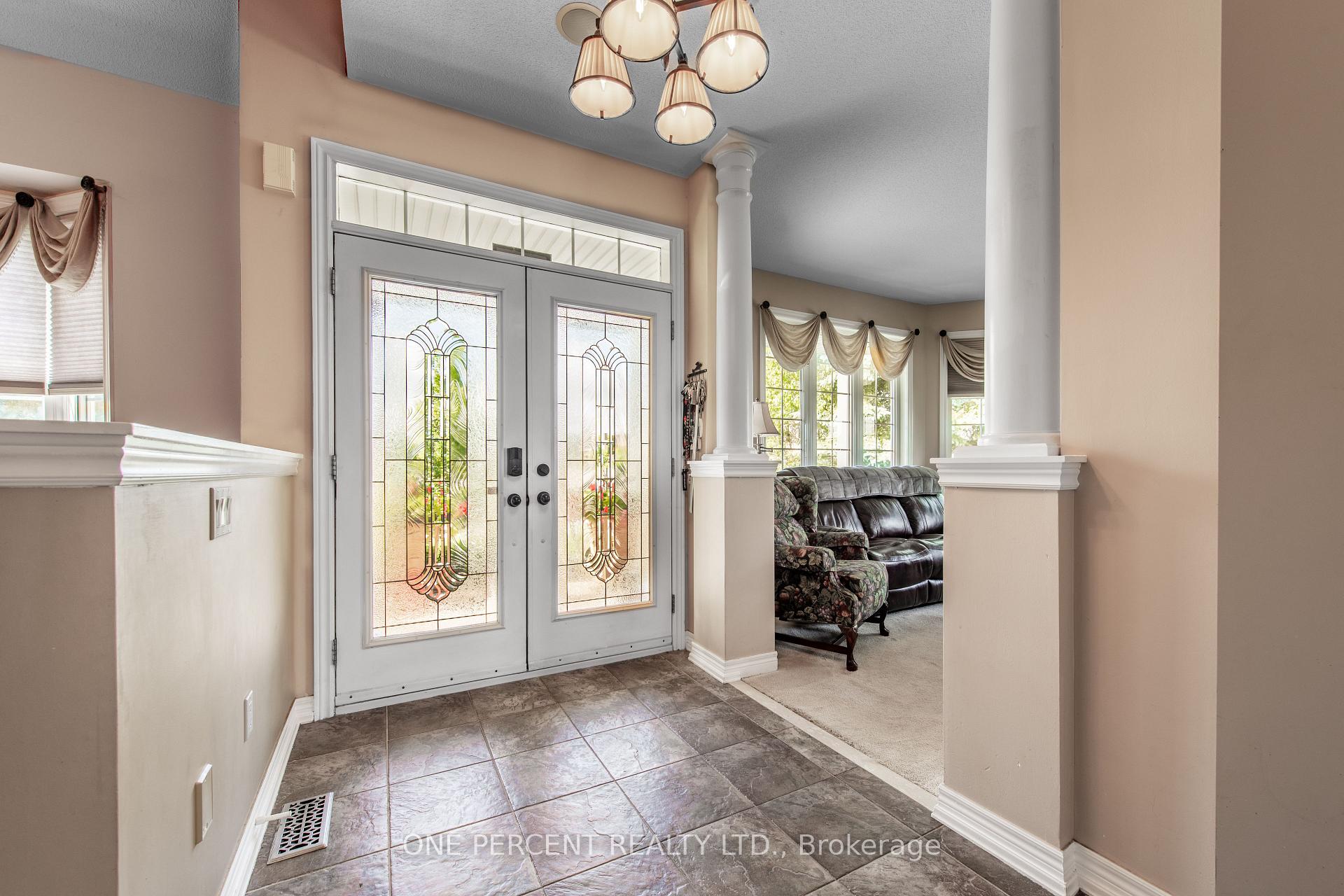 Photo 4 of 762 Greenwood Crescent, Shelburne — HOMEH