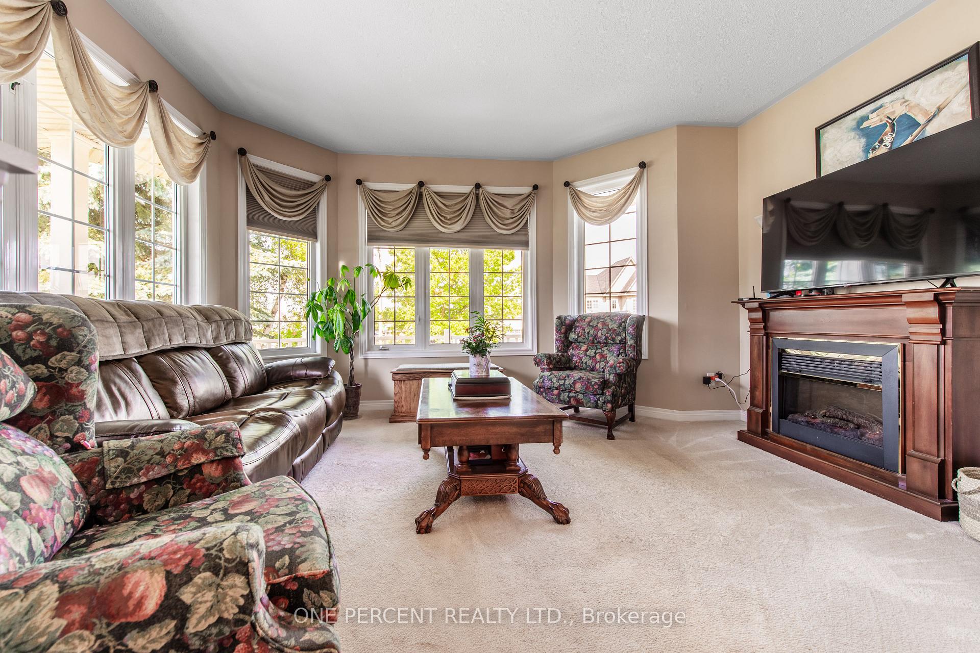 Photo 5 of 762 Greenwood Crescent, Shelburne — HOMEH