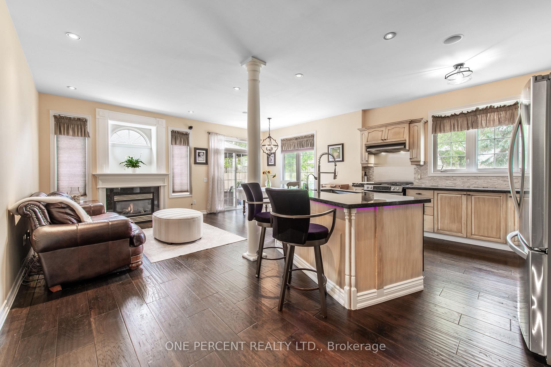 Photo 10 of 762 Greenwood Crescent, Shelburne — HOMEH