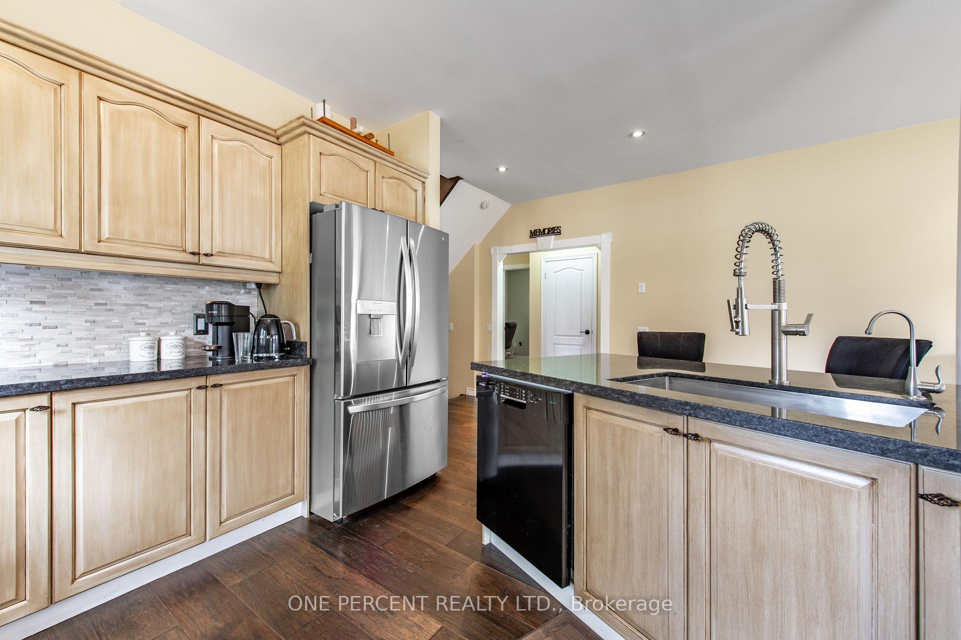 Photo 13 of 762 Greenwood Crescent, Shelburne — HOMEH