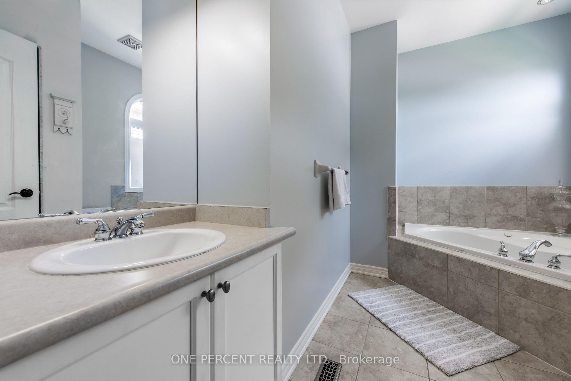 Photo 25 of 762 Greenwood Crescent, Shelburne — HOMEH