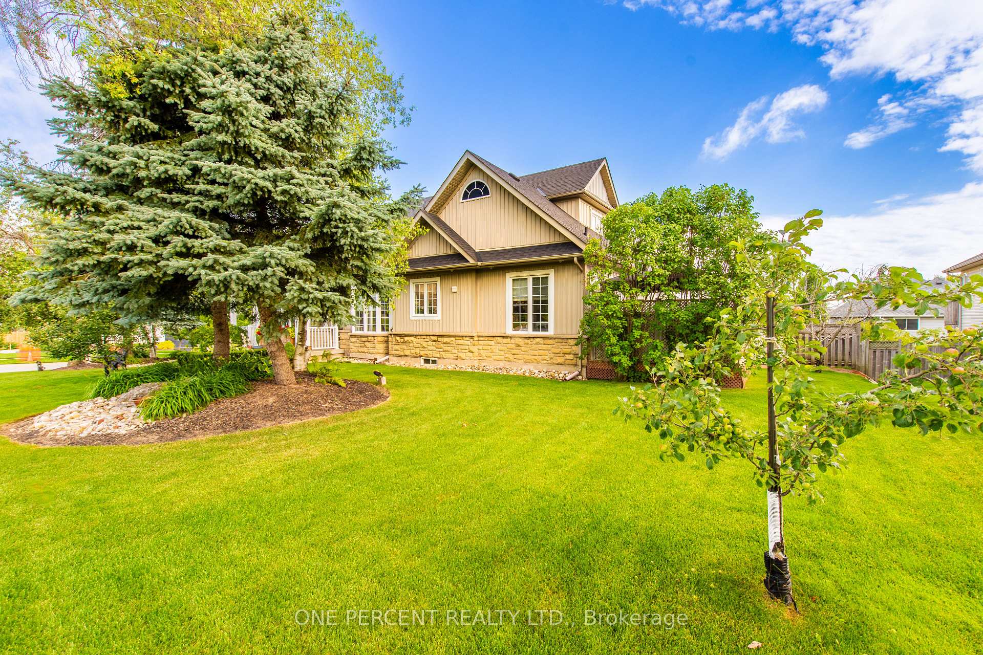 Photo 37 of 762 Greenwood Crescent, Shelburne — HOMEH