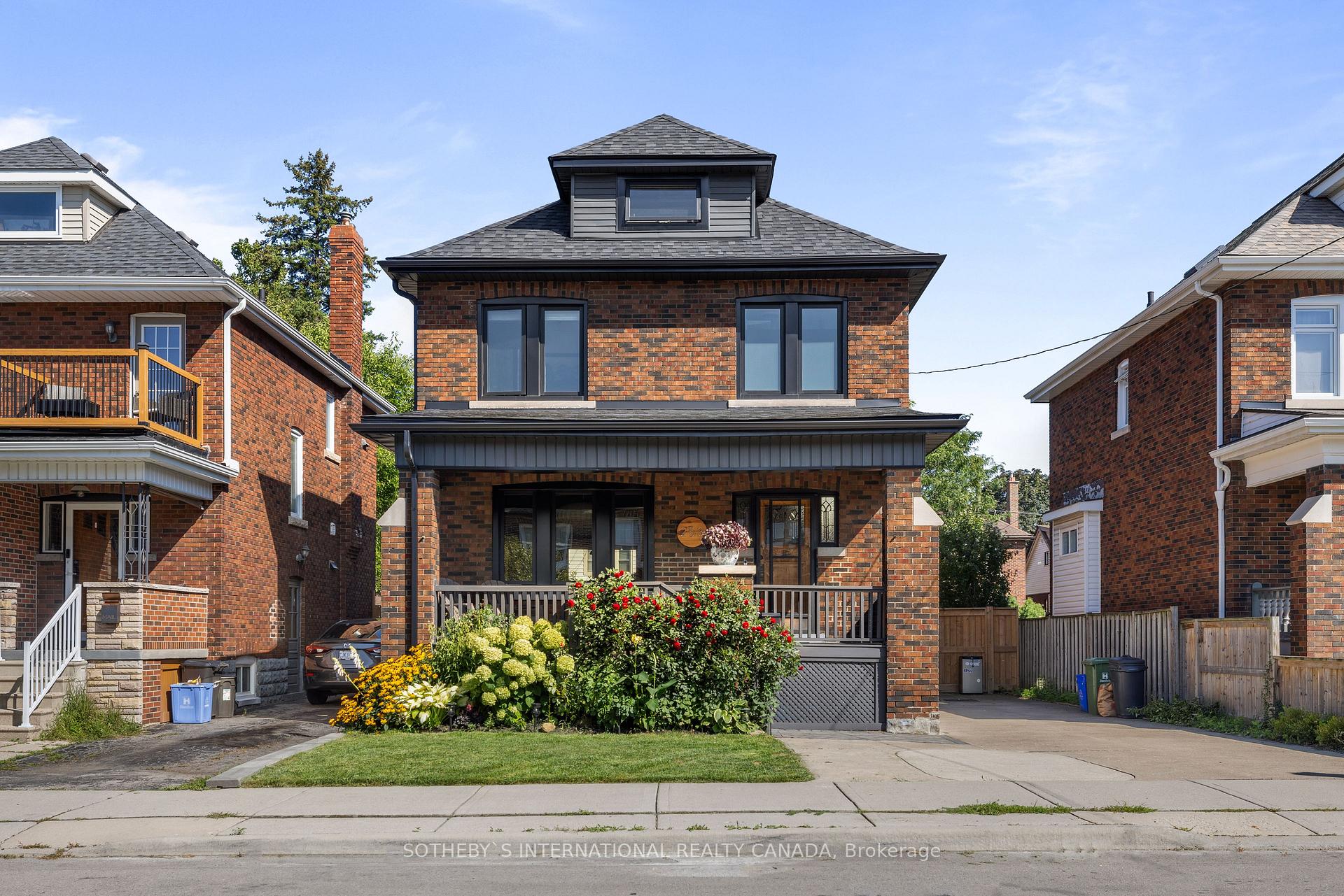 Front of 253 Graham Avenue S