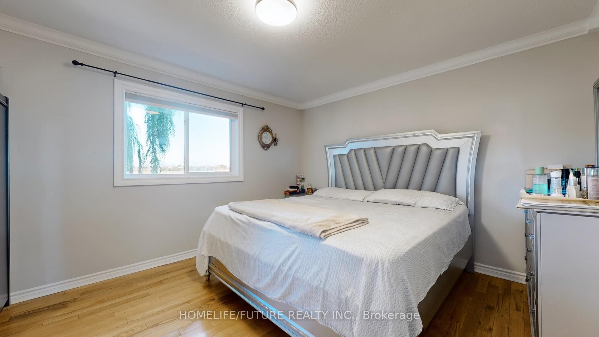 Photo 17 of 75 Shady Lane Crescent, Clarington, Bowmanville — HOMEH