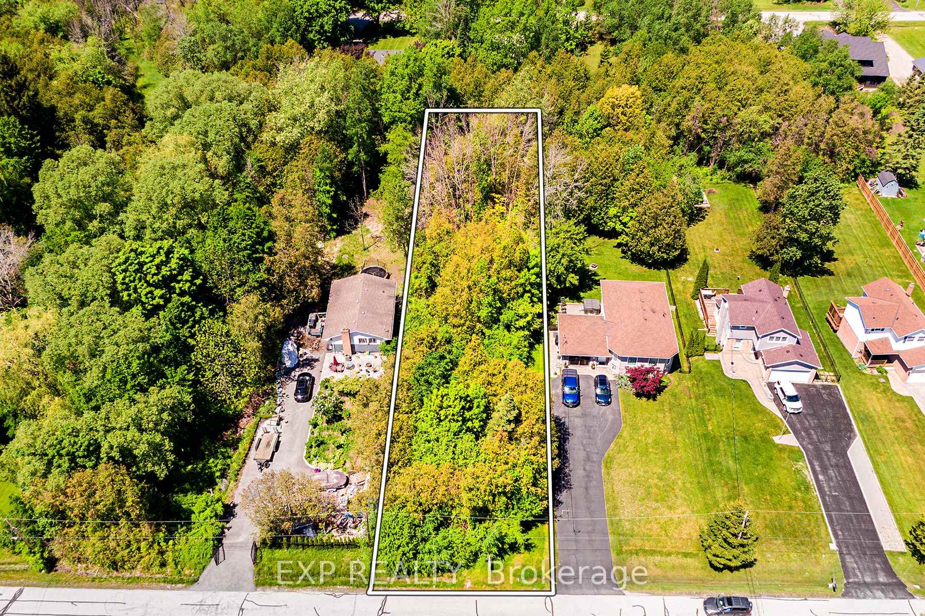 Photo 2 of 72 Sandra Drive, Georgina, Sutton & Jackson's Point — HOMEH