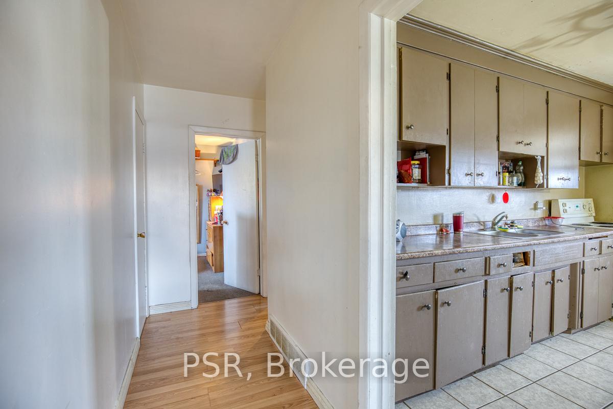 Photo 4 of 514 Krug Street, Kitchener — HOMEH