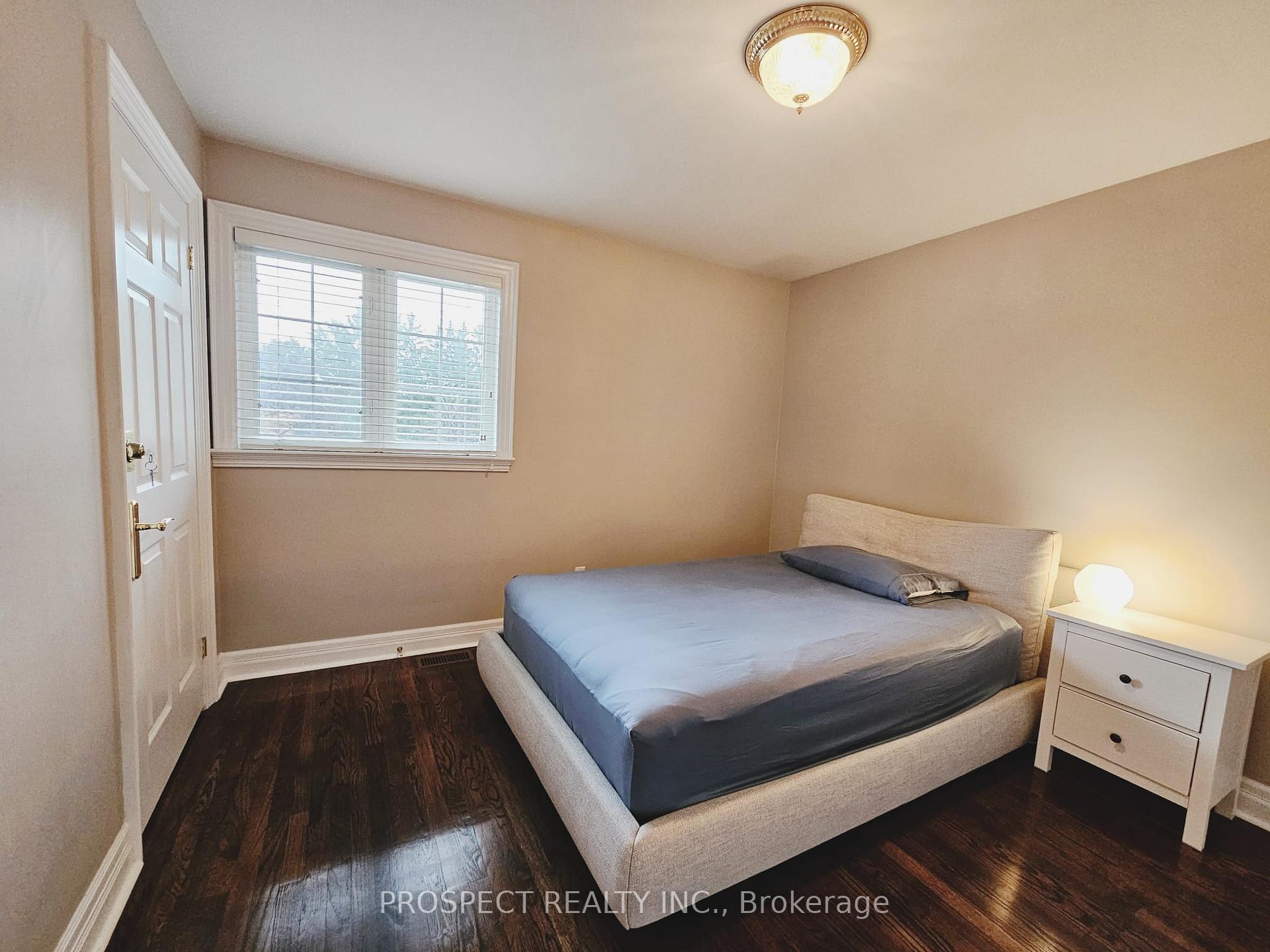 Photo 20 of 34 Thomson Creek Boulevard, Vaughan, Islington Woods — HOMEH