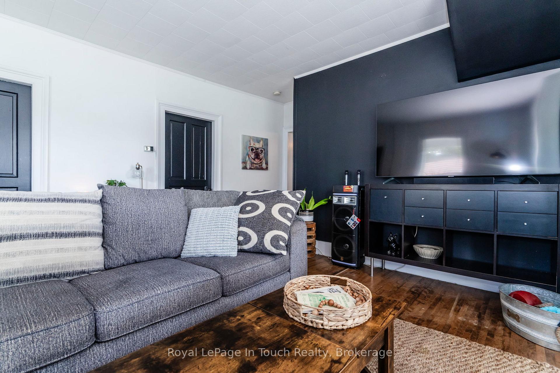 Photo 8 of 235 Jane Street, Clearview, Stayner — HOMEH