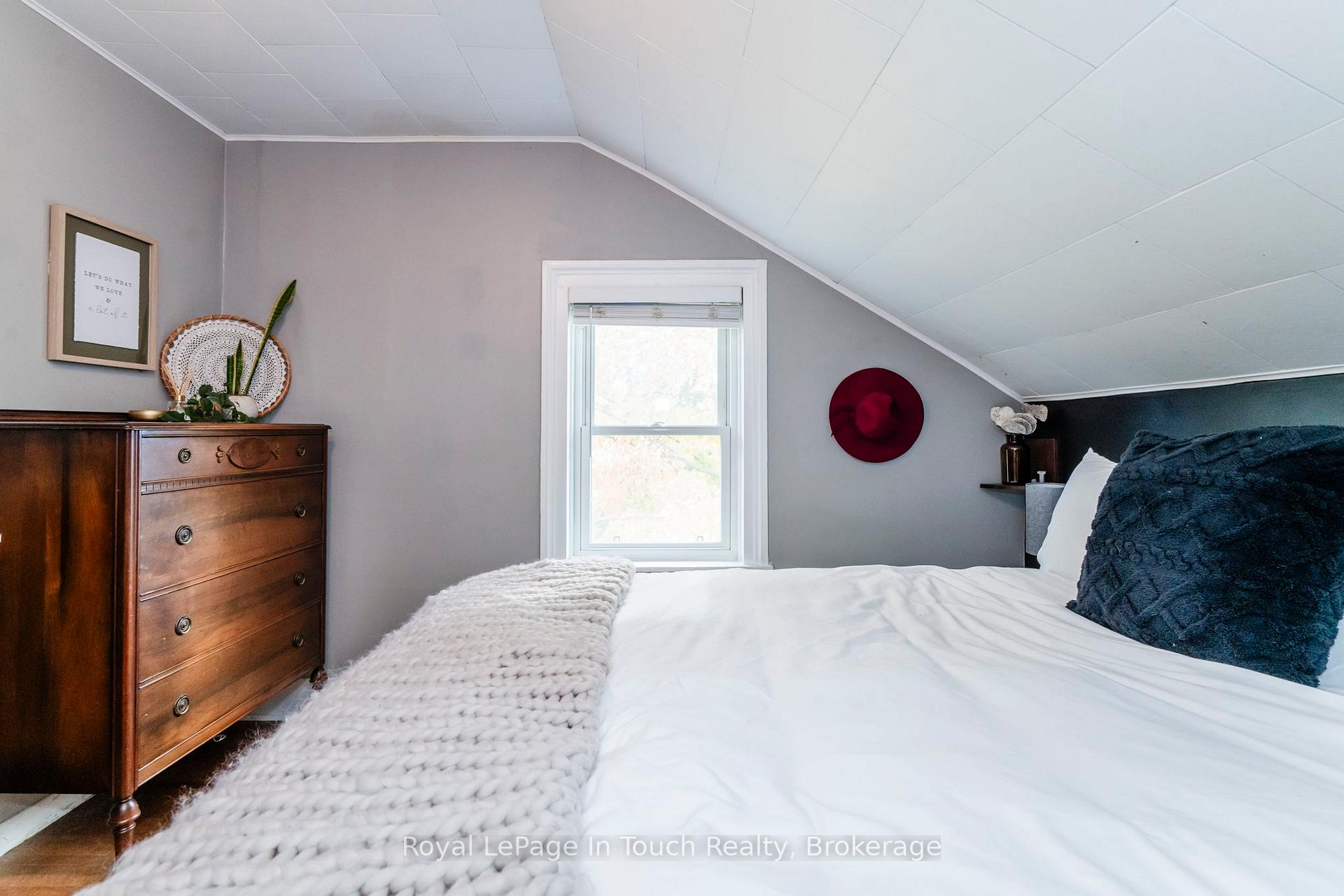 Photo 17 of 235 Jane Street, Clearview, Stayner — HOMEH