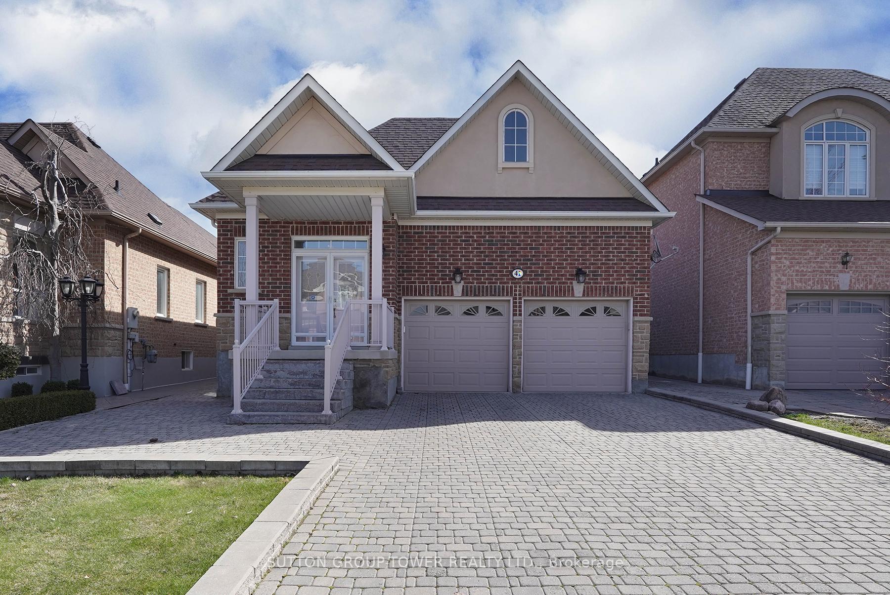 Photo 1 of 41 Vas Road, Vaughan, Vellore Village — HOMEH