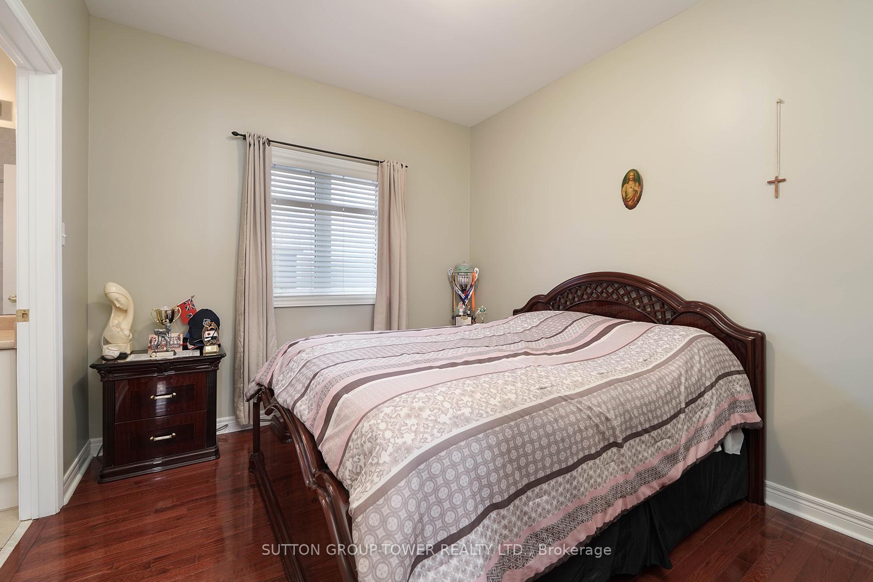 Photo 11 of 41 Vas Road, Vaughan, Vellore Village — HOMEH