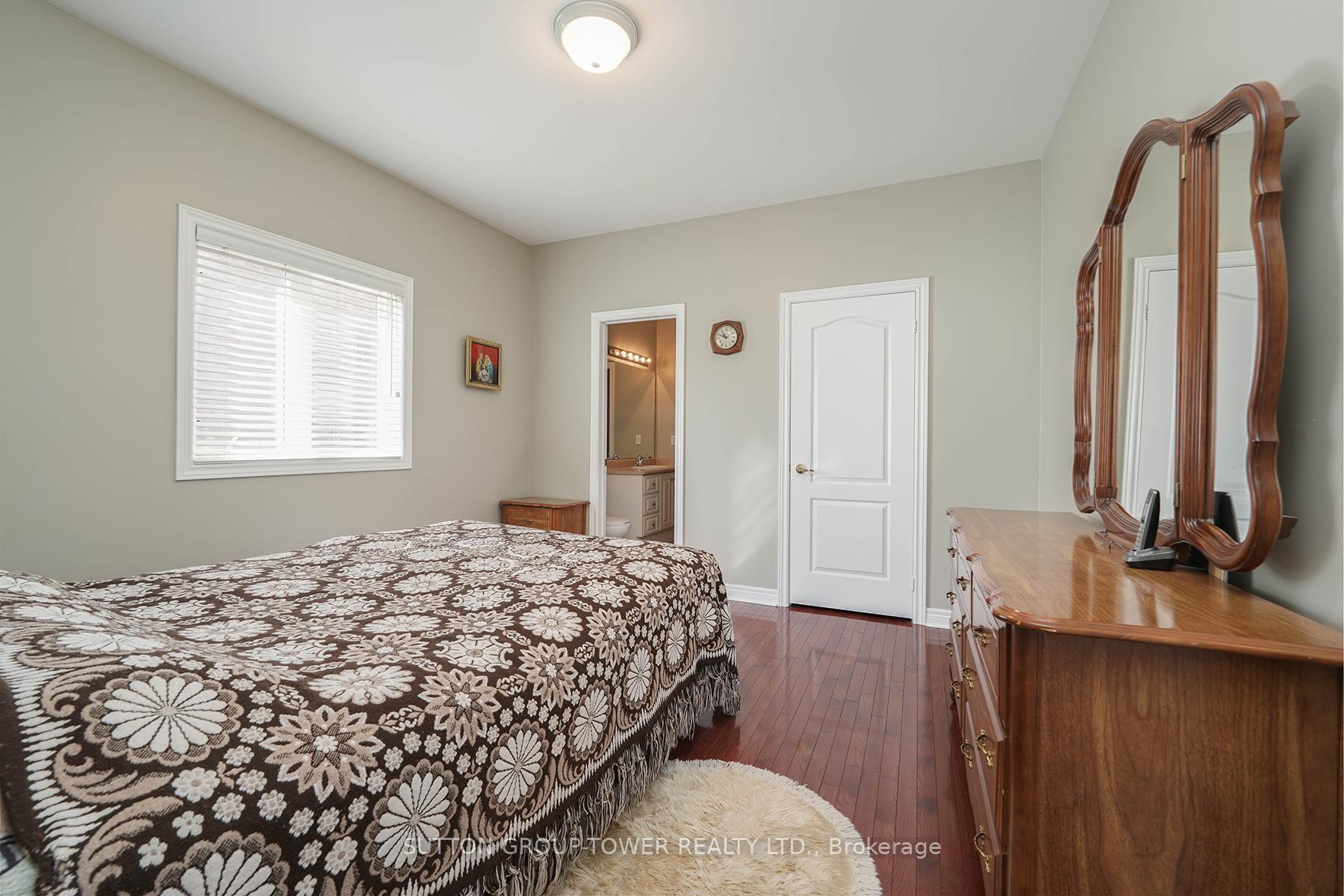 Photo 16 of 41 Vas Road, Vaughan, Vellore Village — HOMEH