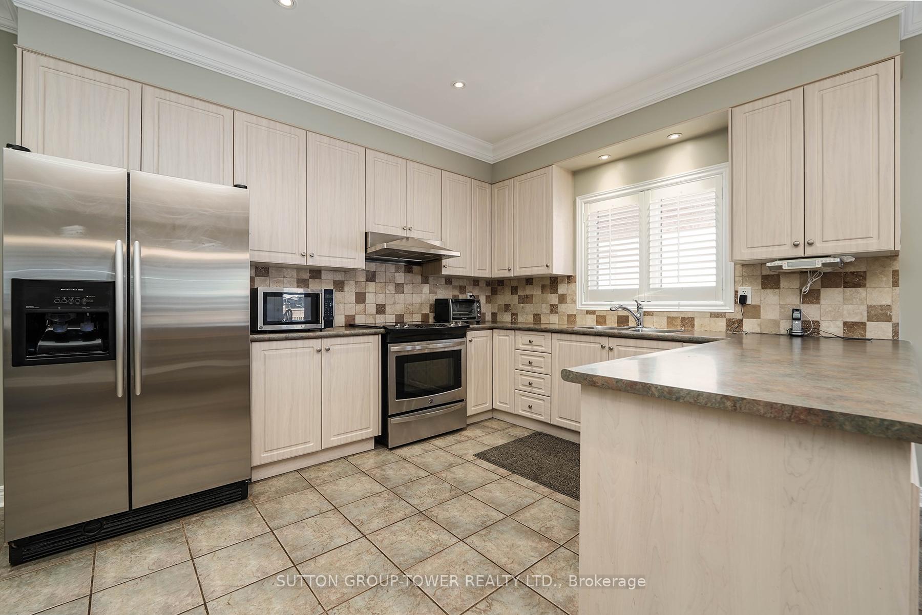 Photo 18 of 41 Vas Road, Vaughan, Vellore Village — HOMEH