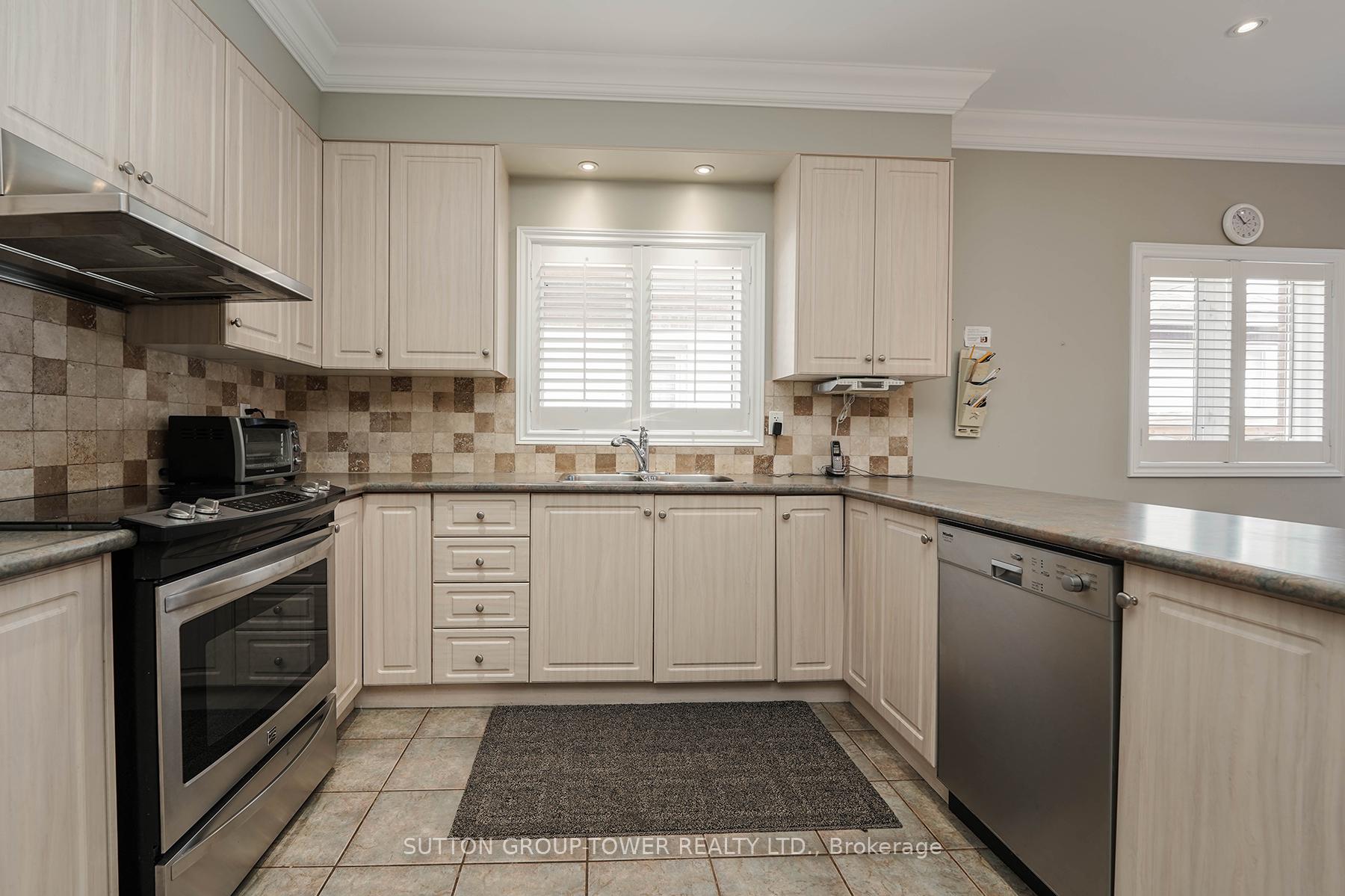 Photo 20 of 41 Vas Road, Vaughan, Vellore Village — HOMEH