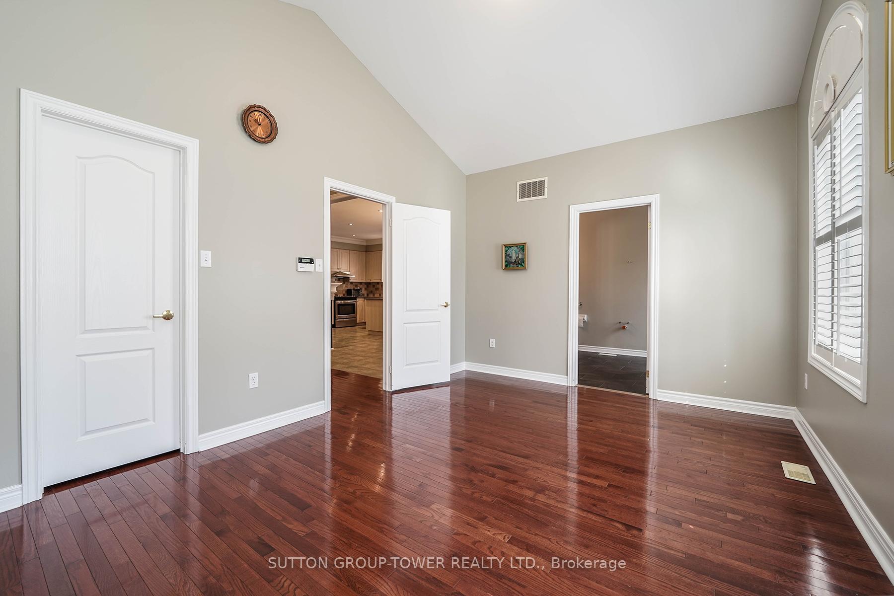 Photo 24 of 41 Vas Road, Vaughan, Vellore Village — HOMEH