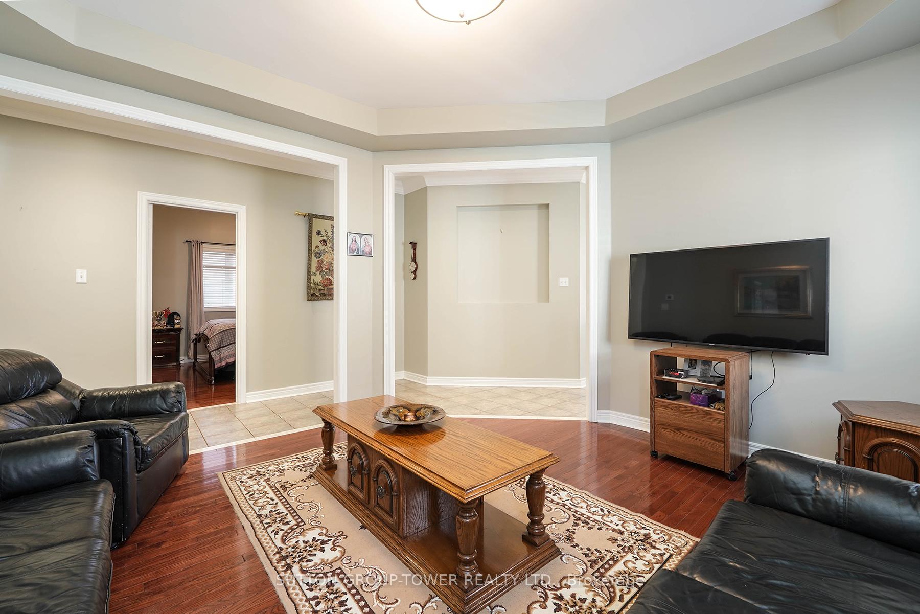 Photo 31 of 41 Vas Road, Vaughan, Vellore Village — HOMEH