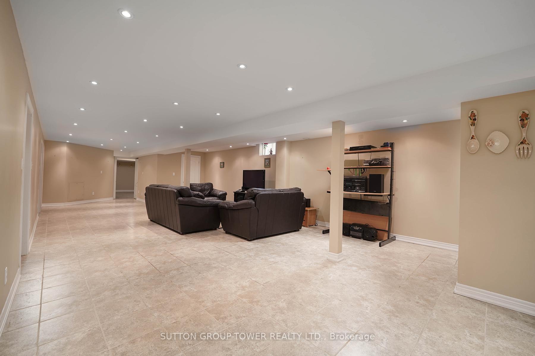 Photo 34 of 41 Vas Road, Vaughan, Vellore Village — HOMEH