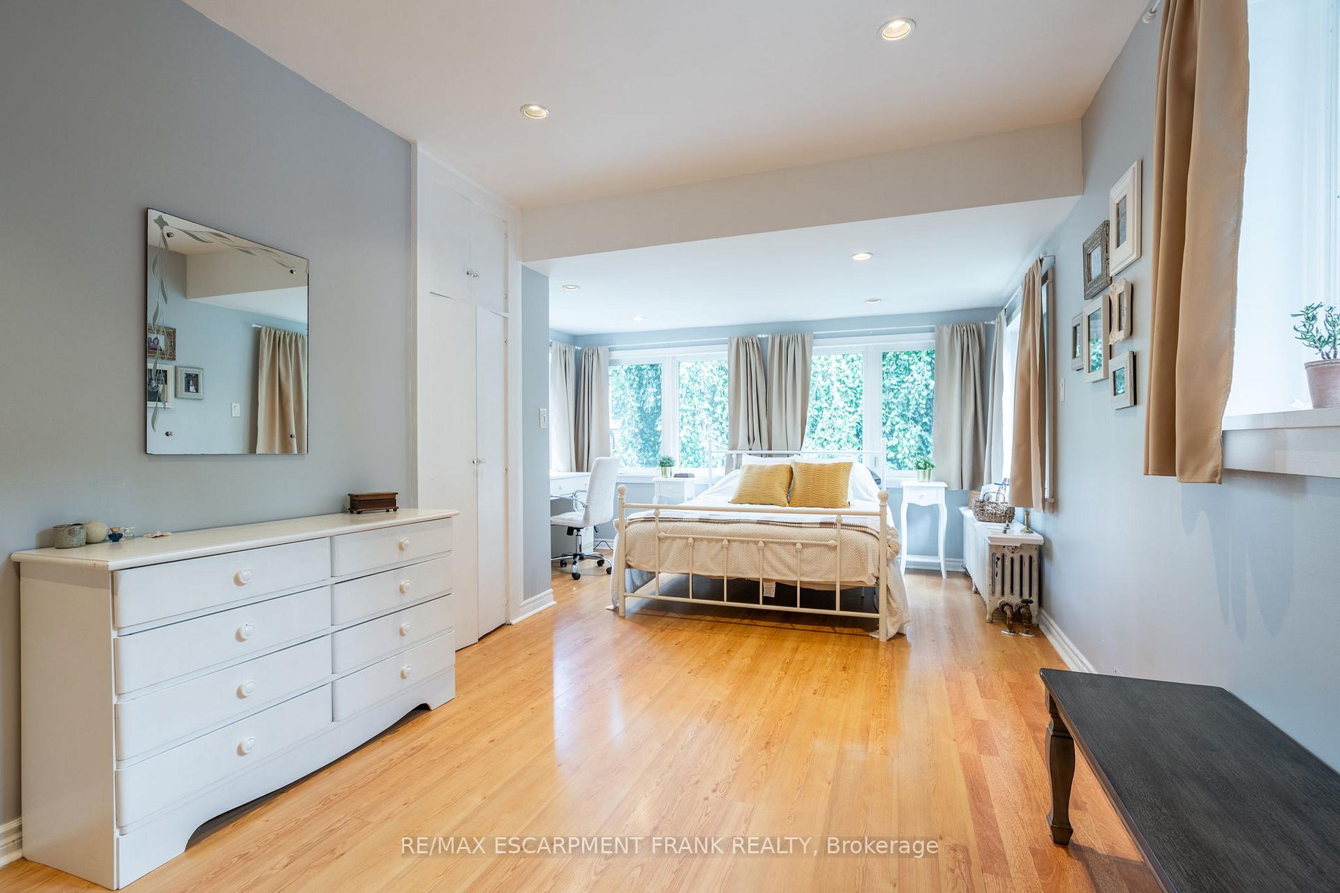 Photo 23 of 60 Glenfern Avenue, Hamilton, Kirkendall — HOMEH