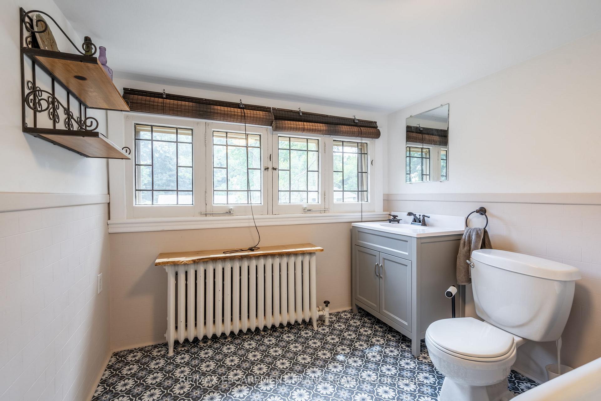 Photo 22 of 60 Glenfern Avenue, Hamilton, Kirkendall — HOMEH