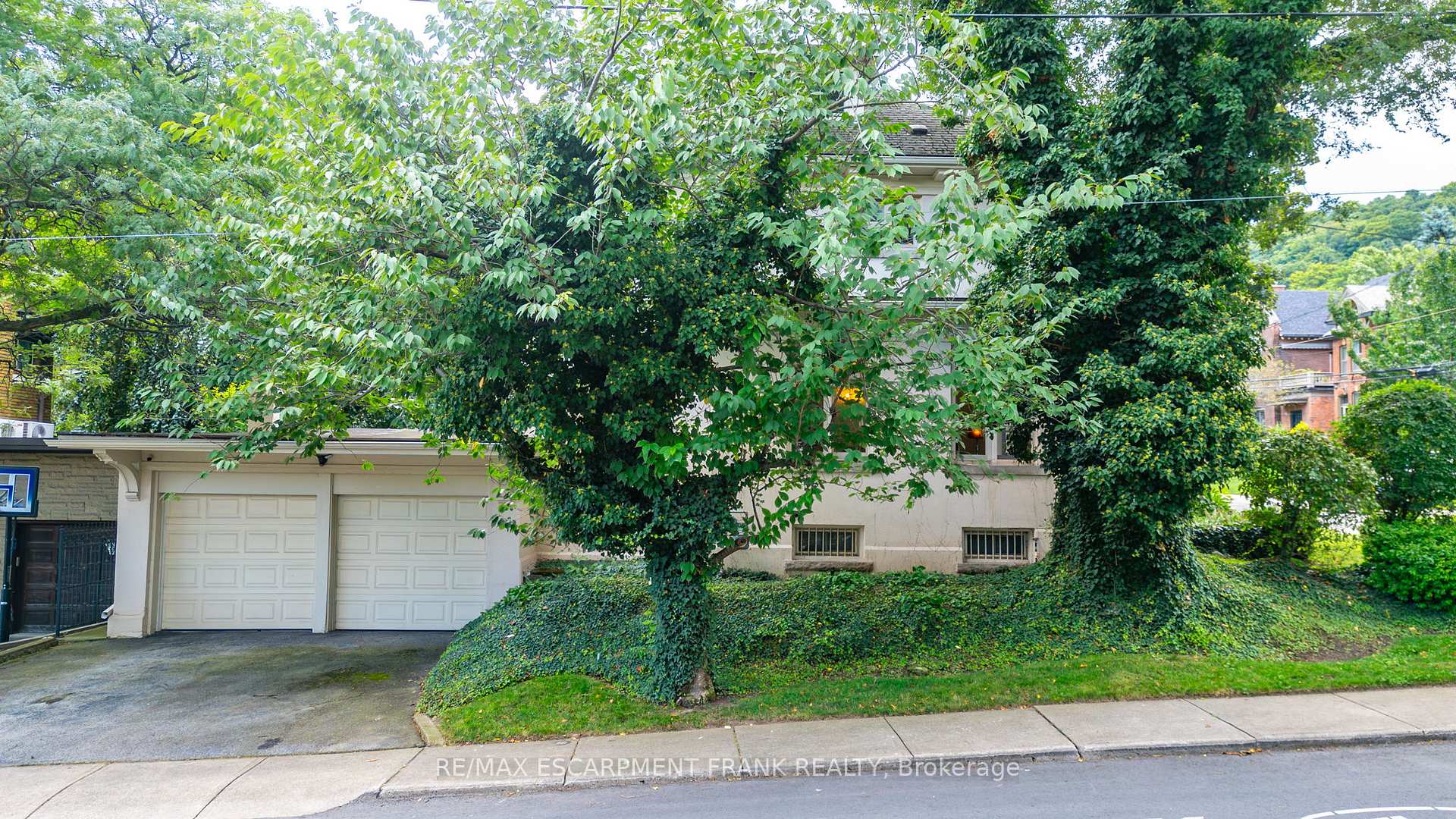 Photo 36 of 60 Glenfern Avenue, Hamilton, Kirkendall — HOMEH