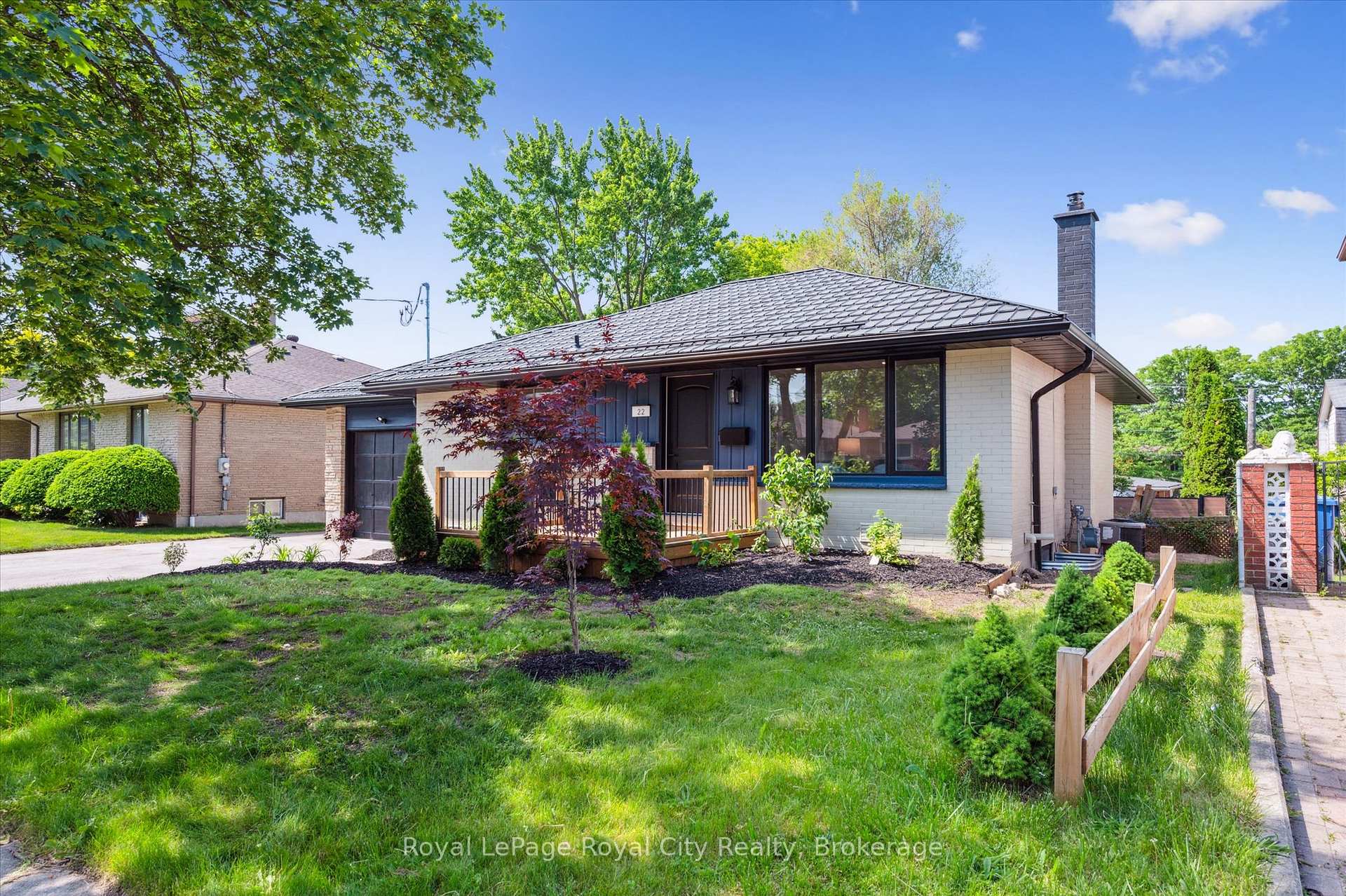Photo 2 of 22 Heath Road, Guelph, Junction/Onward Willow — HOMEH