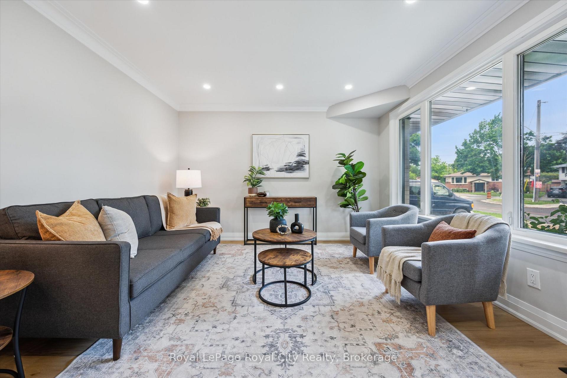 Photo 8 of 22 Heath Road, Guelph, Junction/Onward Willow — HOMEH