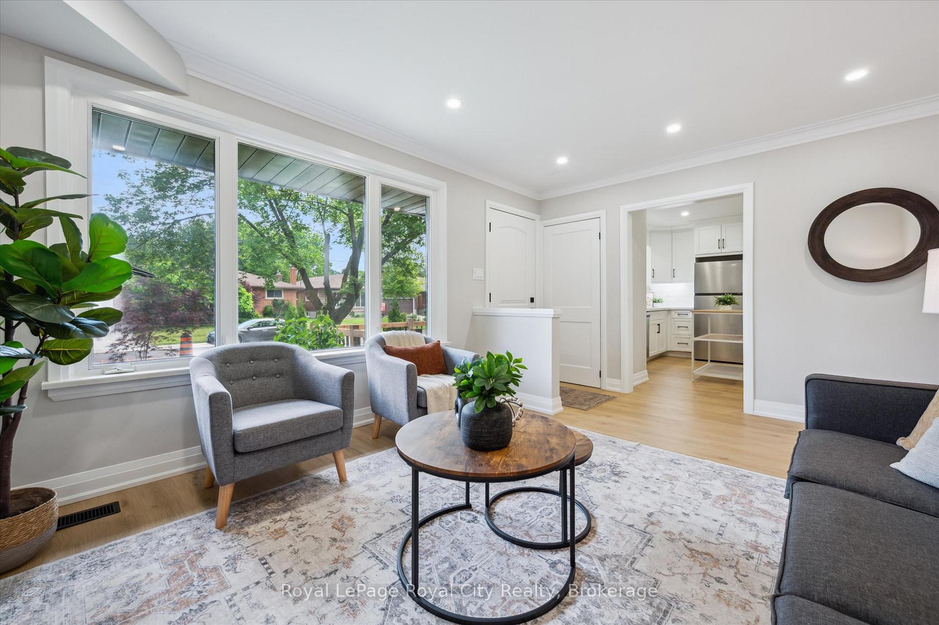 Photo 10 of 22 Heath Road, Guelph, Junction/Onward Willow — HOMEH