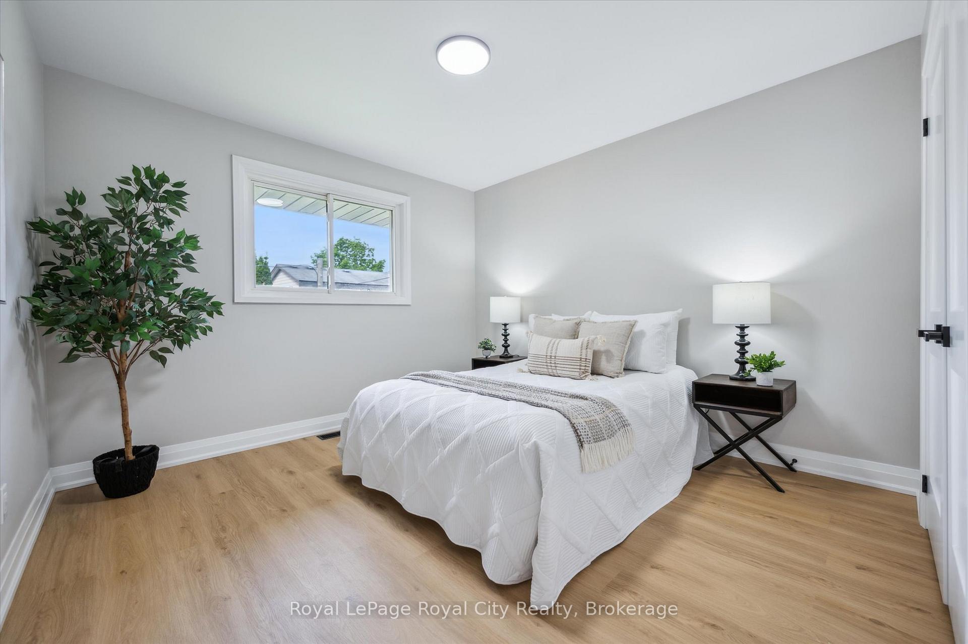 Photo 17 of 22 Heath Road, Guelph, Junction/Onward Willow — HOMEH