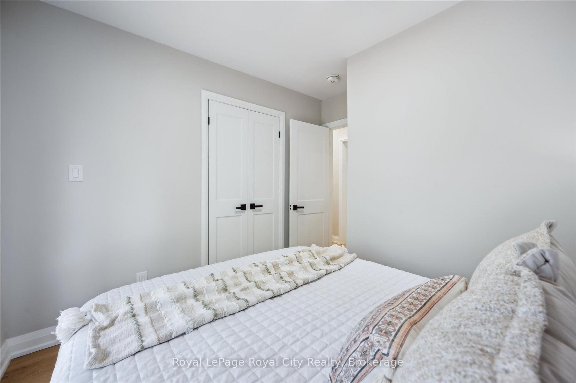Photo 22 of 22 Heath Road, Guelph, Junction/Onward Willow — HOMEH