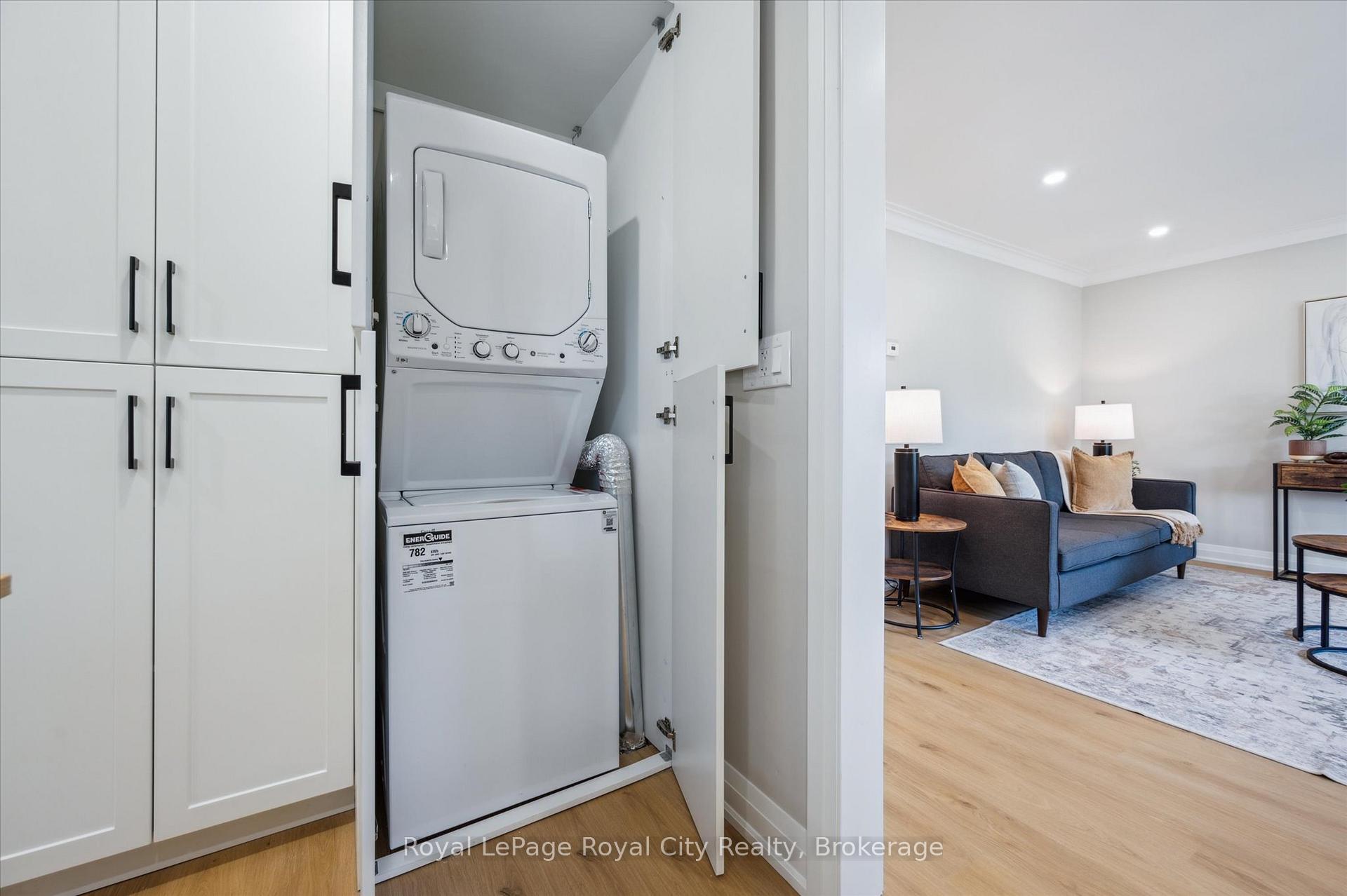 Photo 23 of 22 Heath Road, Guelph, Junction/Onward Willow — HOMEH