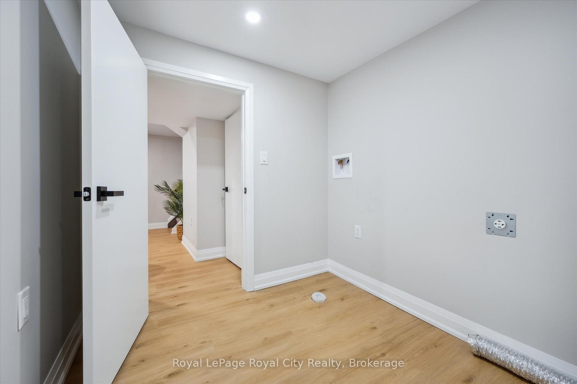 Photo 35 of 22 Heath Road, Guelph, Junction/Onward Willow — HOMEH