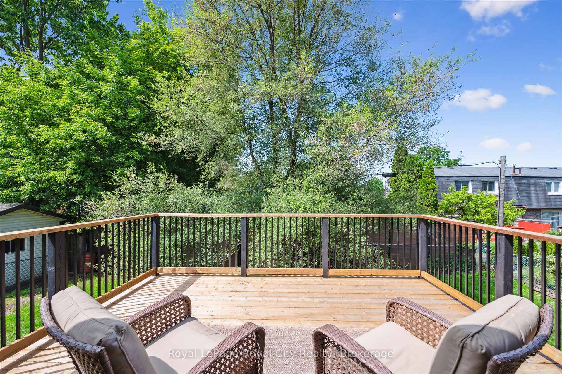 Photo 39 of 22 Heath Road, Guelph, Junction/Onward Willow — HOMEH