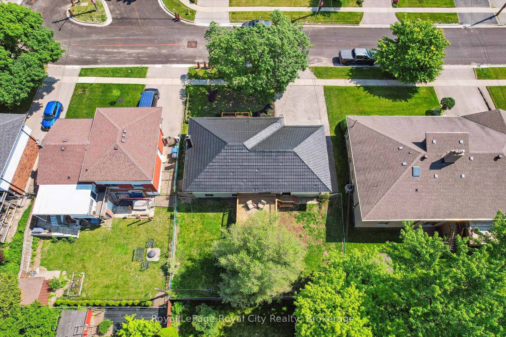 Photo 44 of 22 Heath Road, Guelph, Junction/Onward Willow — HOMEH