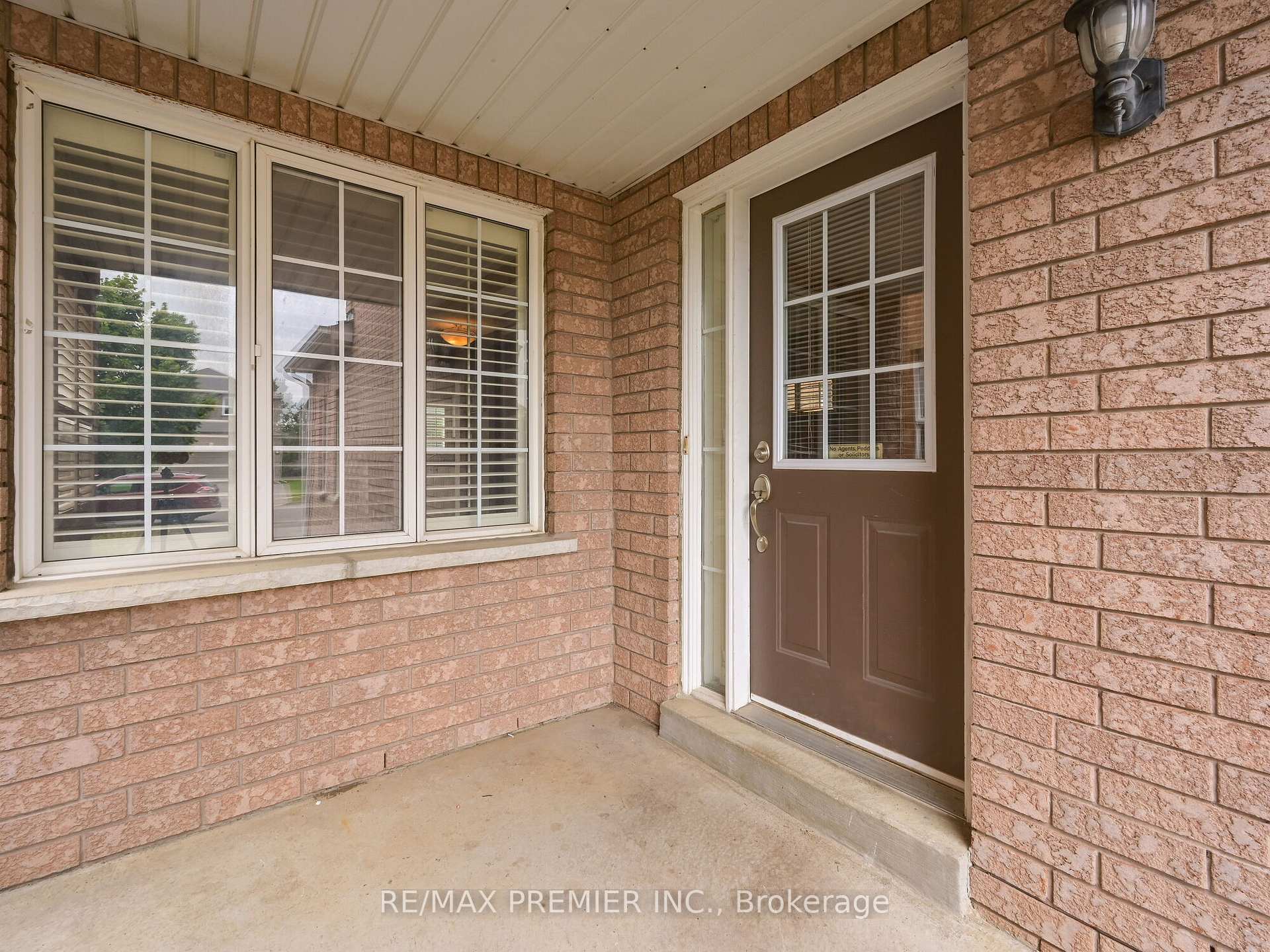 Photo 2 of 81 Archbury Circle, Caledon, Bolton East — HOMEH