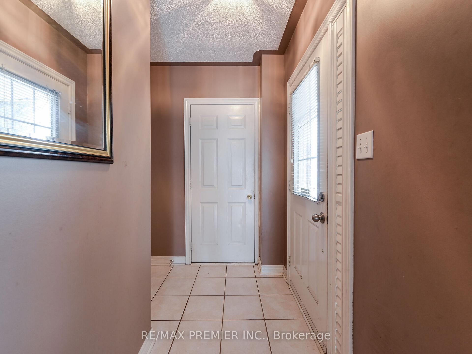 Photo 5 of 81 Archbury Circle, Caledon, Bolton East — HOMEH