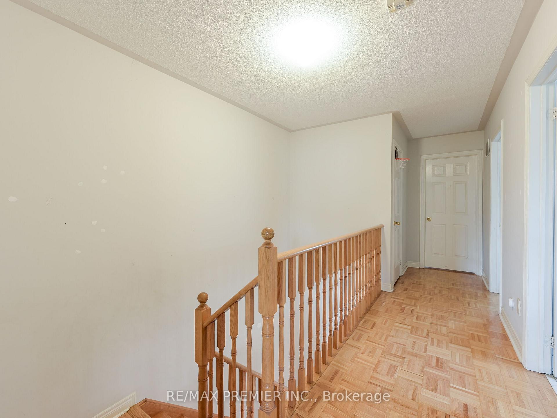 Photo 15 of 81 Archbury Circle, Caledon, Bolton East — HOMEH