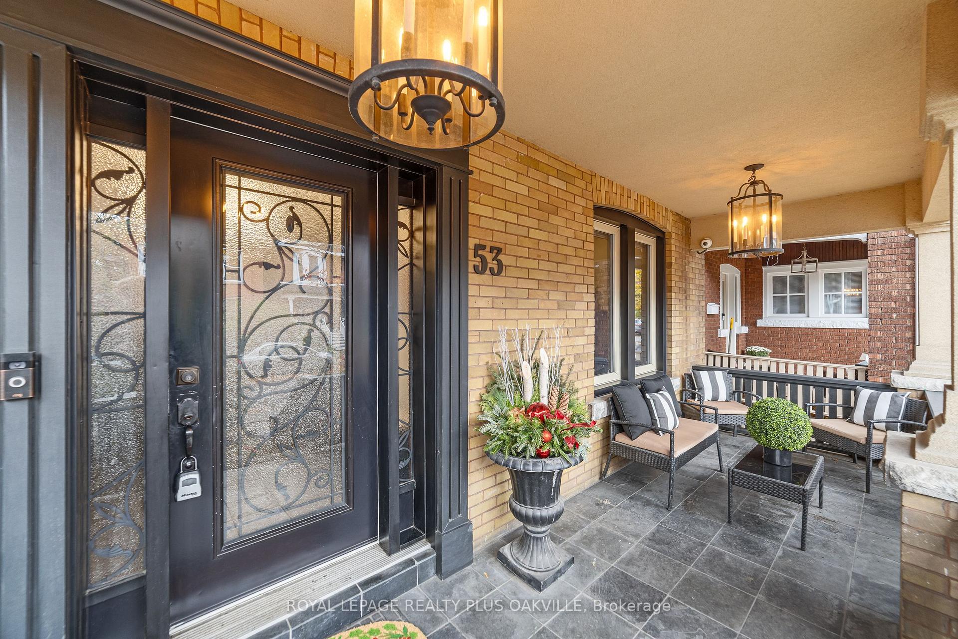 Photo 3 of 53 Barnesdale Avenue S, Hamilton, Stipley — HOMEH