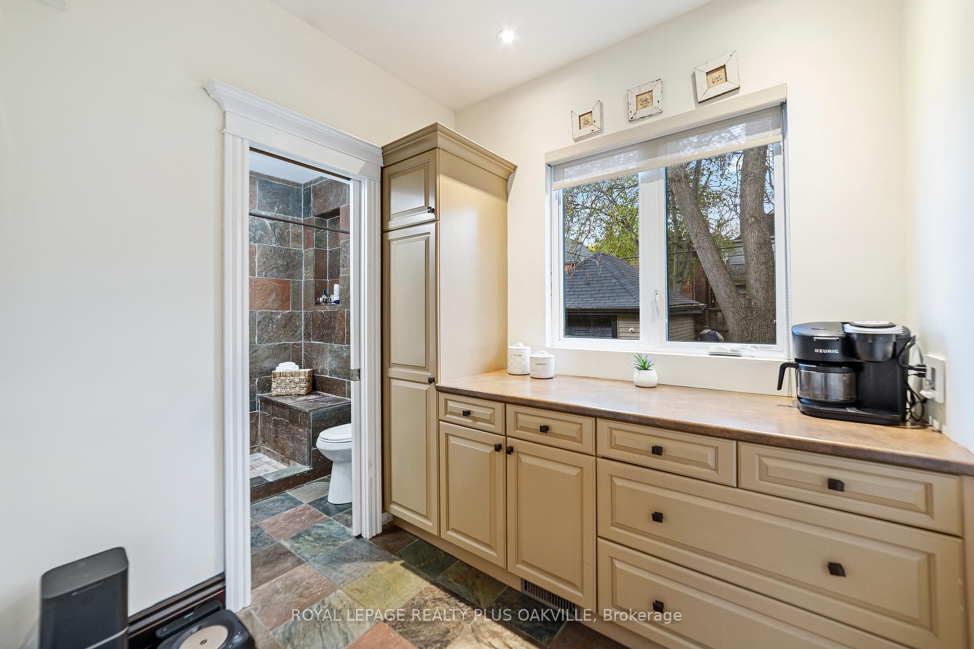 Photo 17 of 53 Barnesdale Avenue S, Hamilton, Stipley — HOMEH