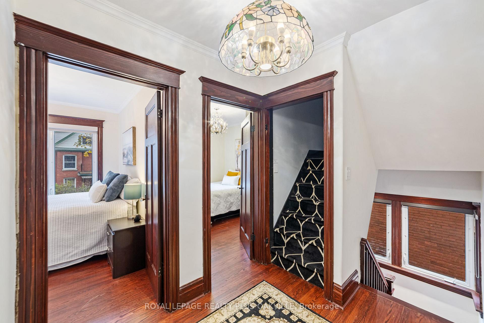 Photo 19 of 53 Barnesdale Avenue S, Hamilton, Stipley — HOMEH