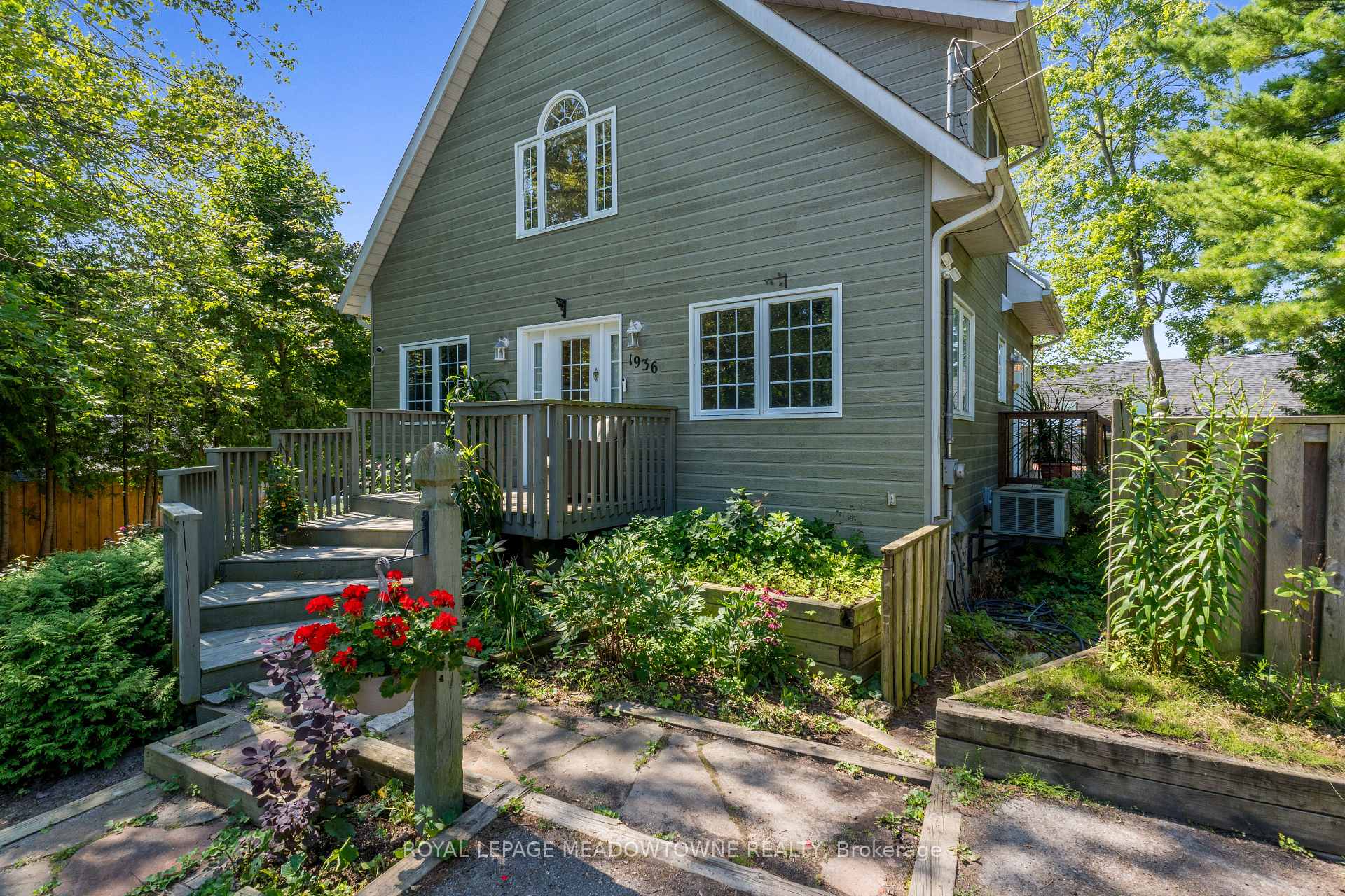 Photo 4 of 1936 Tiny Beaches Road S, Tiny, Rural Tiny — HOMEH