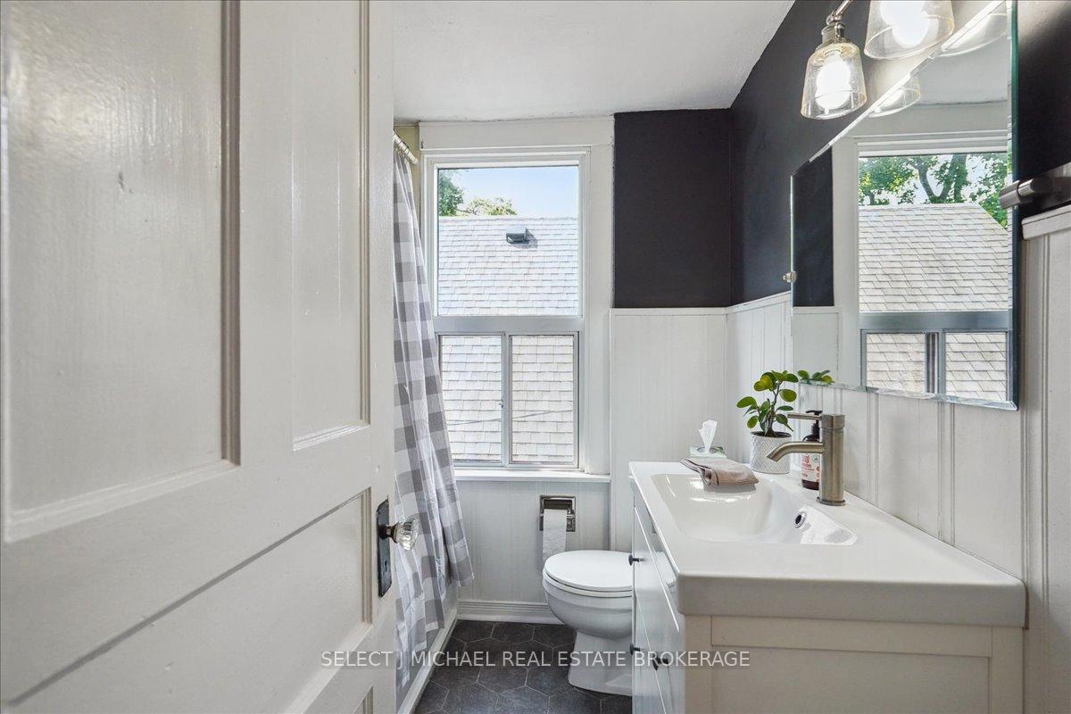 Photo 9 of 62 East 26TH Street, Hamilton, Eastmount — HOMEH