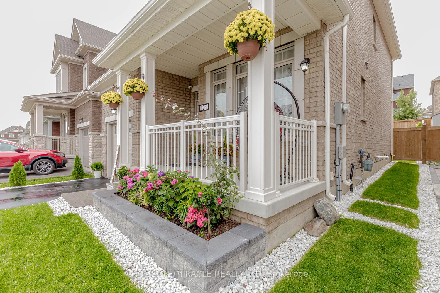 Photo 3 of 124 Casserley Crescent, New Tecumseth, Tottenham — HOMEH