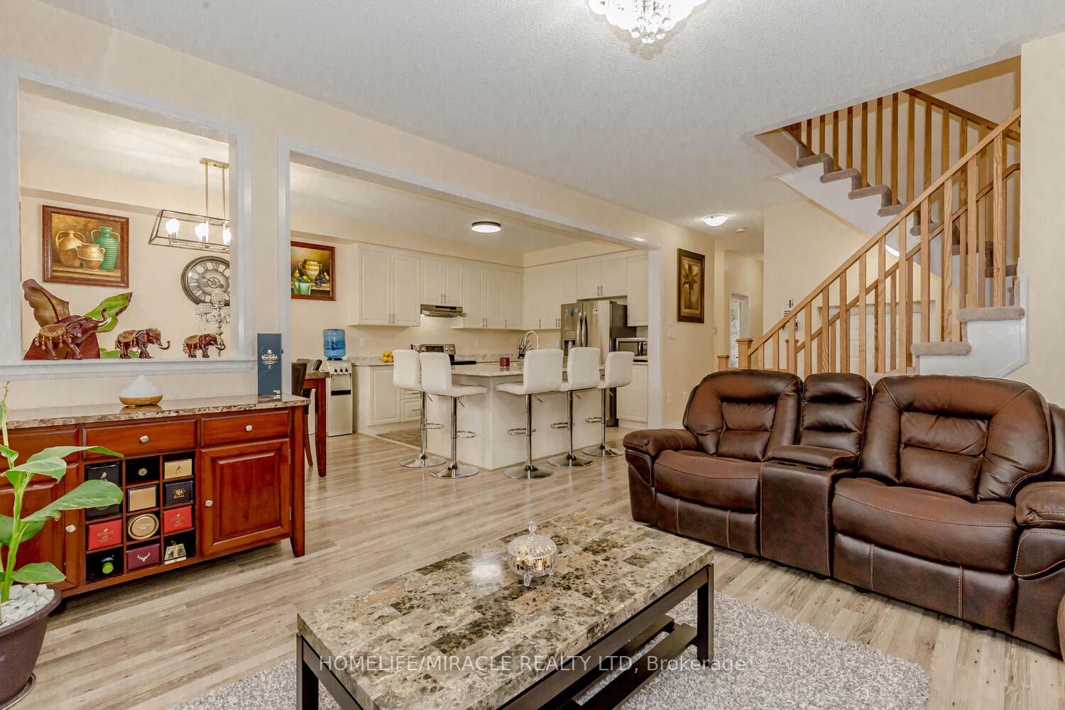 Photo 13 of 124 Casserley Crescent, New Tecumseth, Tottenham — HOMEH