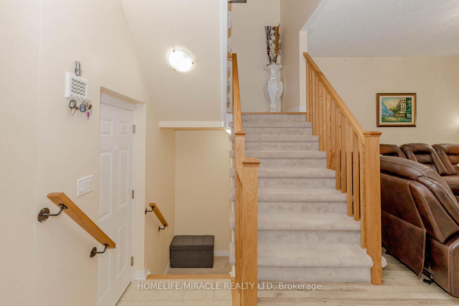Photo 30 of 124 Casserley Crescent, New Tecumseth, Tottenham — HOMEH