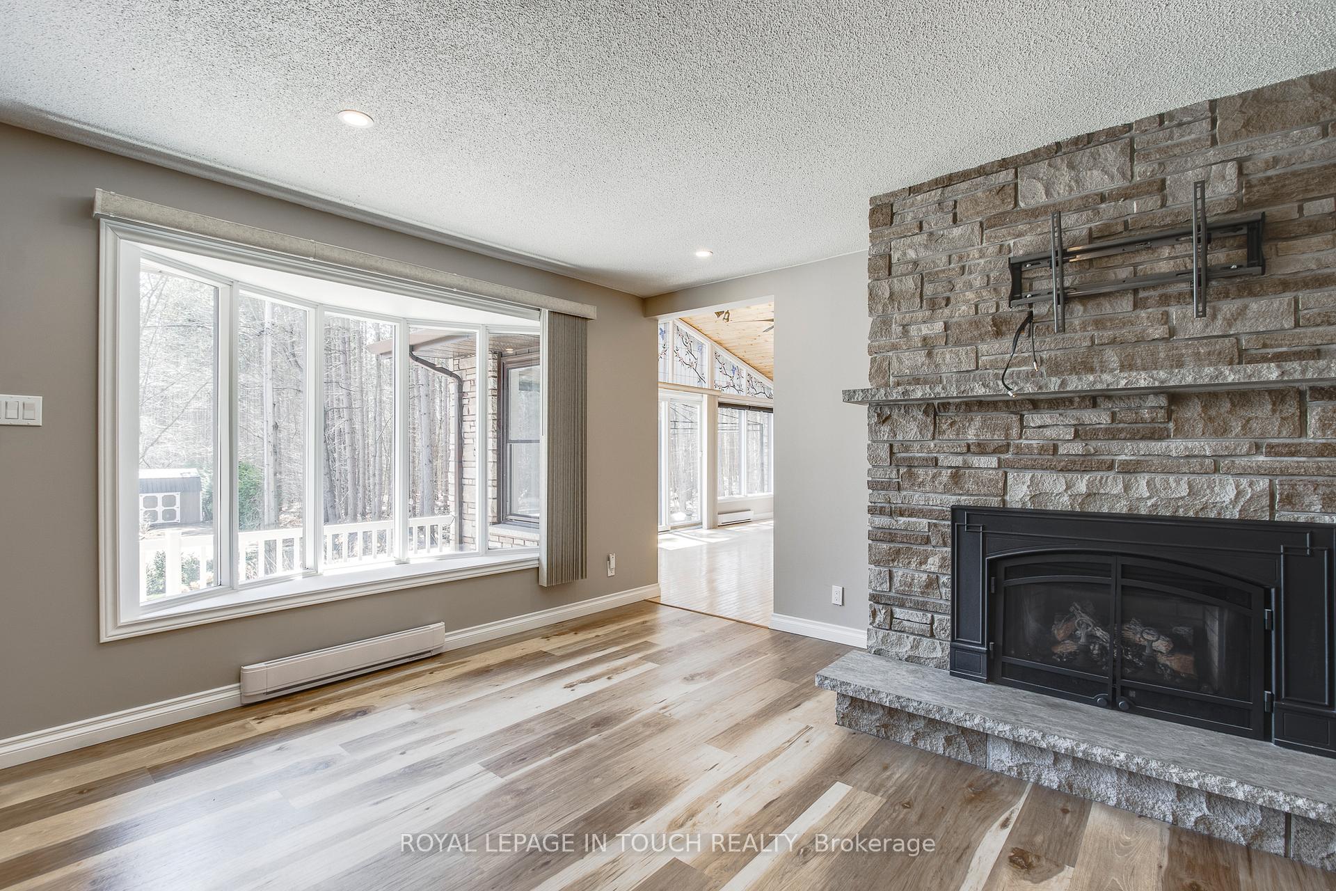 Photo 7 of 61 Beaufort Crescent, Tiny, Rural Tiny — HOMEH