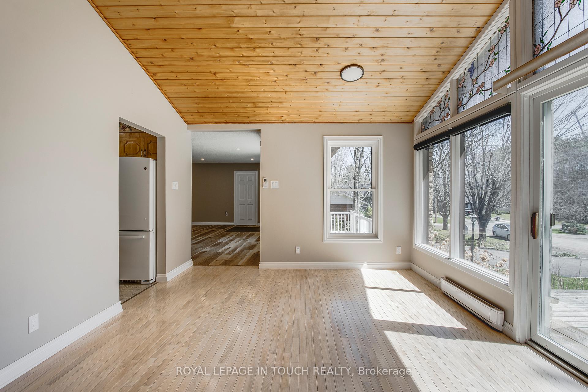 Photo 9 of 61 Beaufort Crescent, Tiny, Rural Tiny — HOMEH