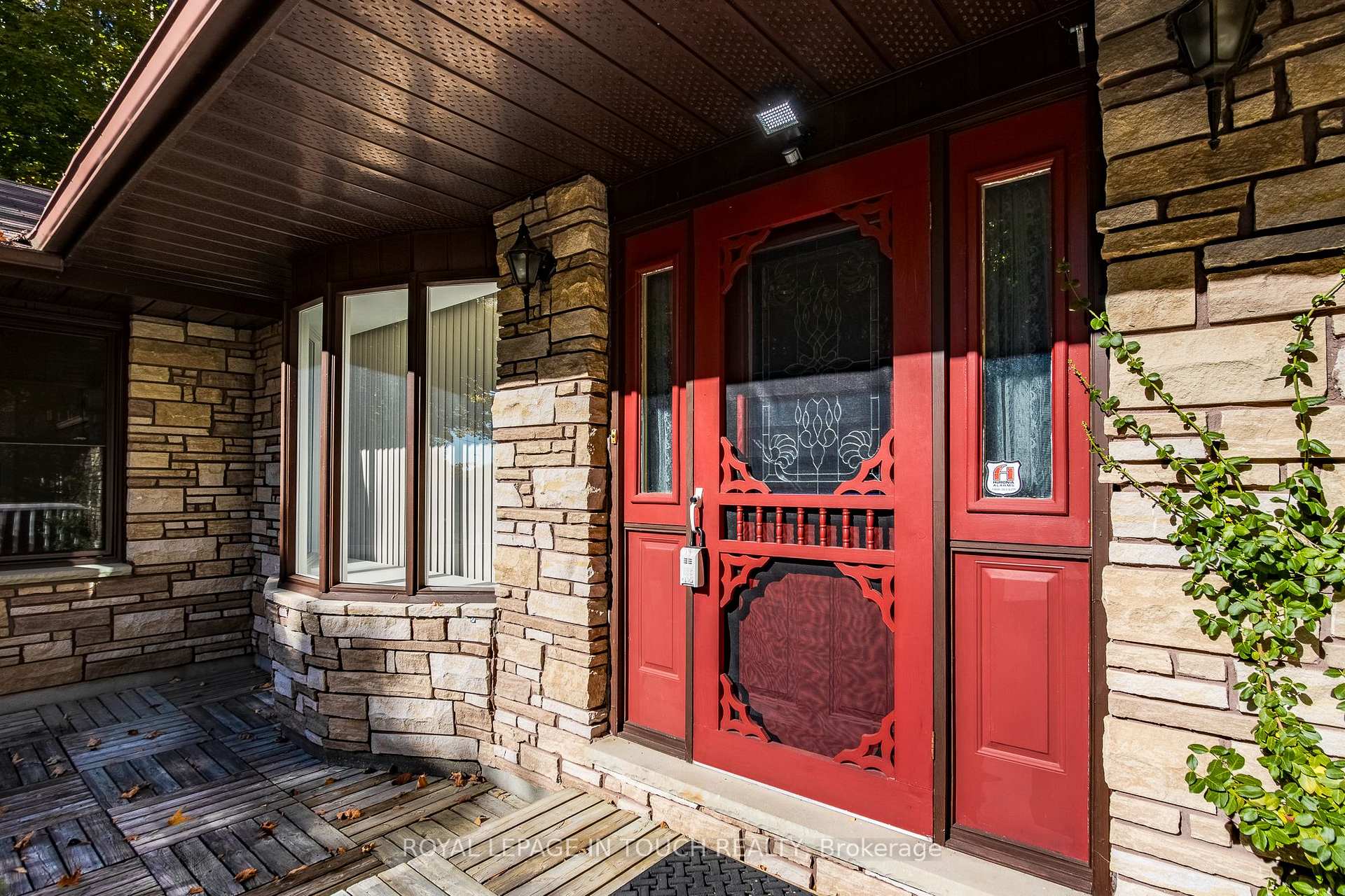 Photo 29 of 61 Beaufort Crescent, Tiny, Rural Tiny — HOMEH