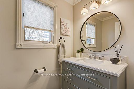 Photo 12 of 70 Humber Valley Crescent, King, King City — HOMEH